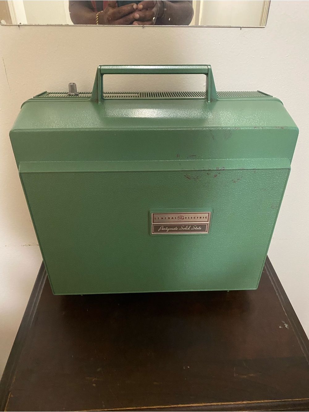 Vintage General Electric Portable Record Player - Green